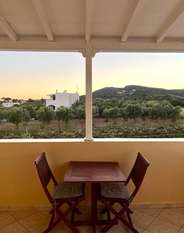 Emmanouil Apartment Kalamos  ภายนอก รูปภาพ