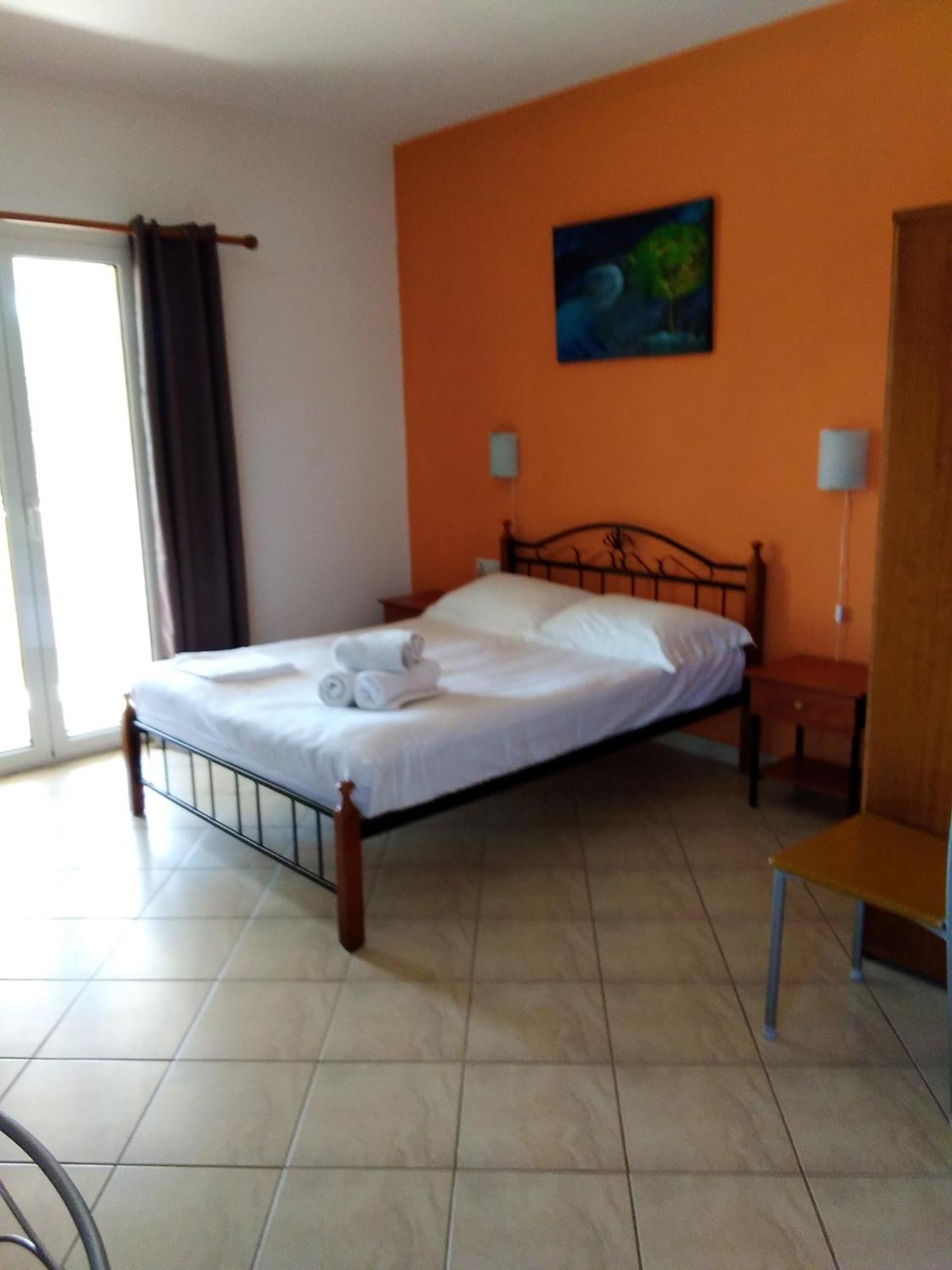 Emmanouil Apartment Kalamos  ภายนอก รูปภาพ